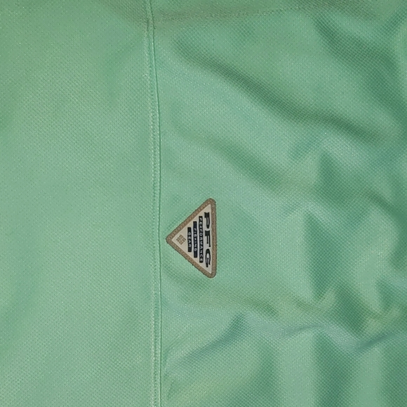 XL Columbia PFG Mesh Polo - Picture 3 of 4
